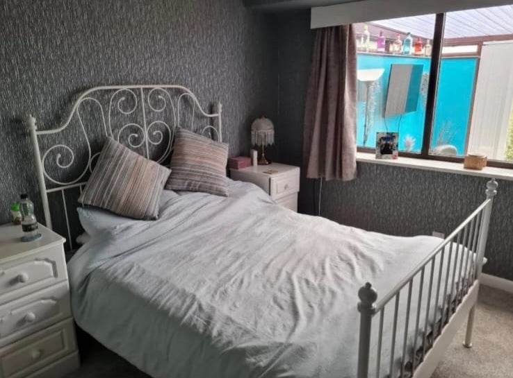 Room Hebb View in Bradford
