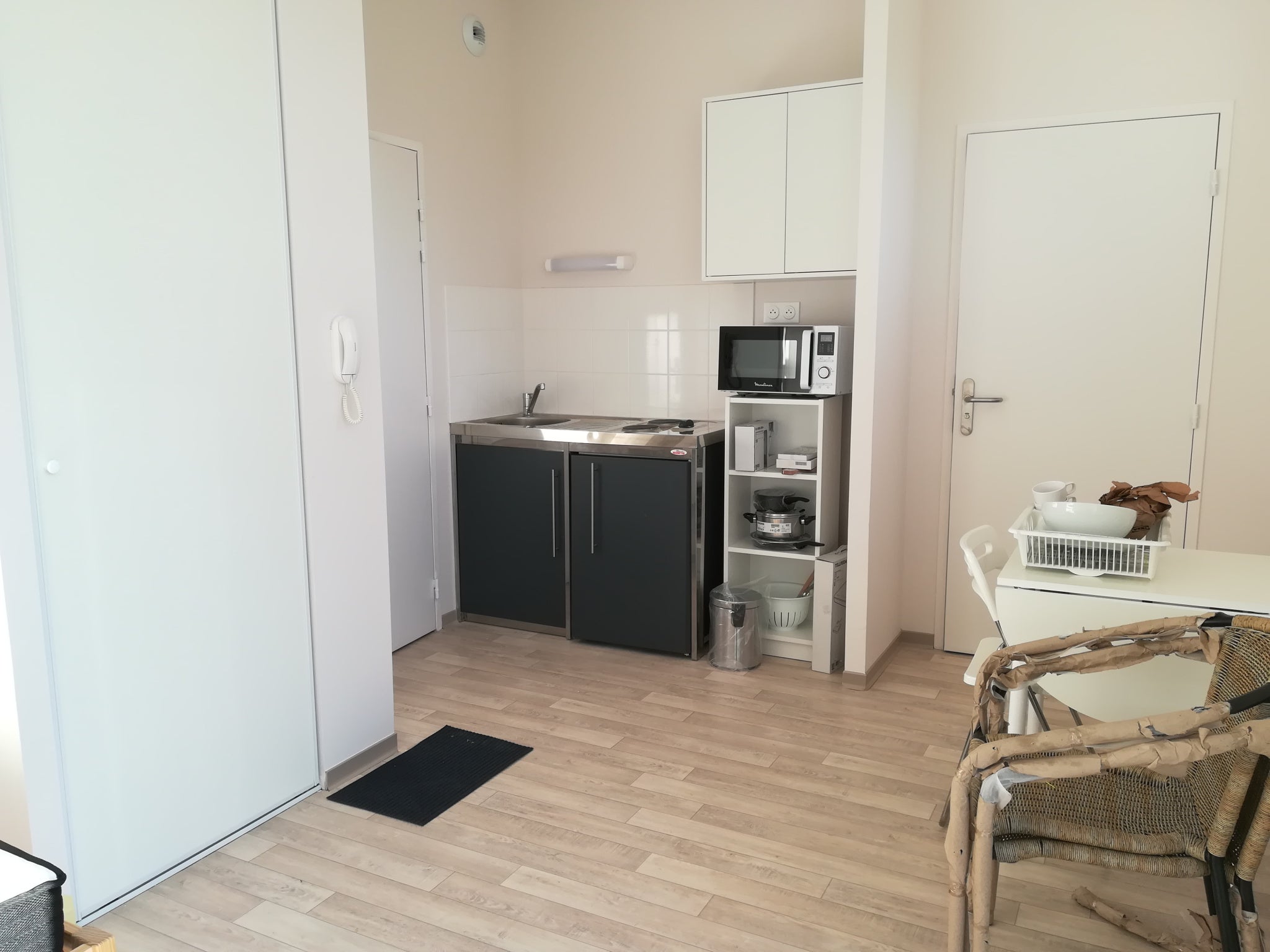 Room Rue Walter Poupot in Bordeaux