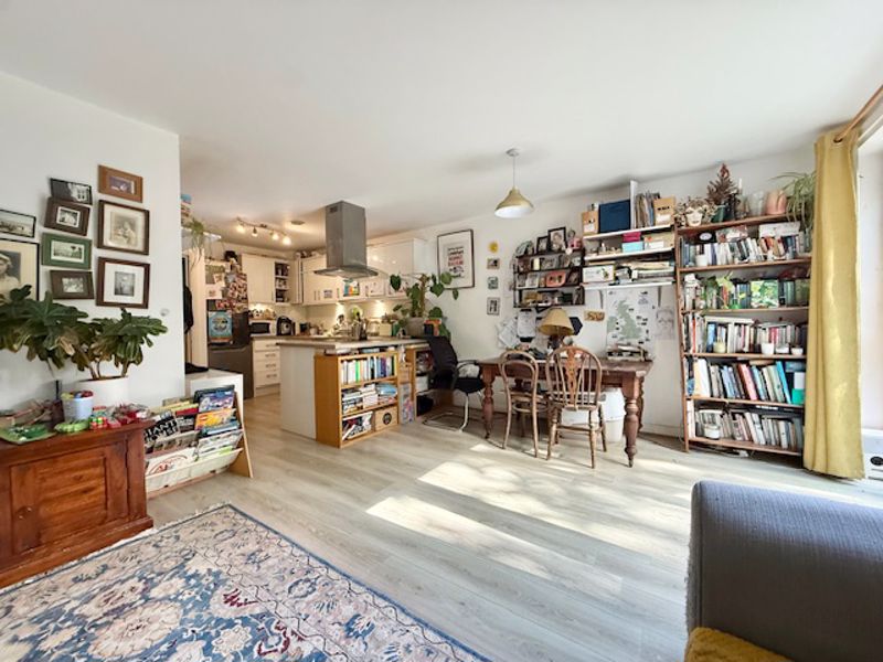 Flat Vesta Road in Greater London