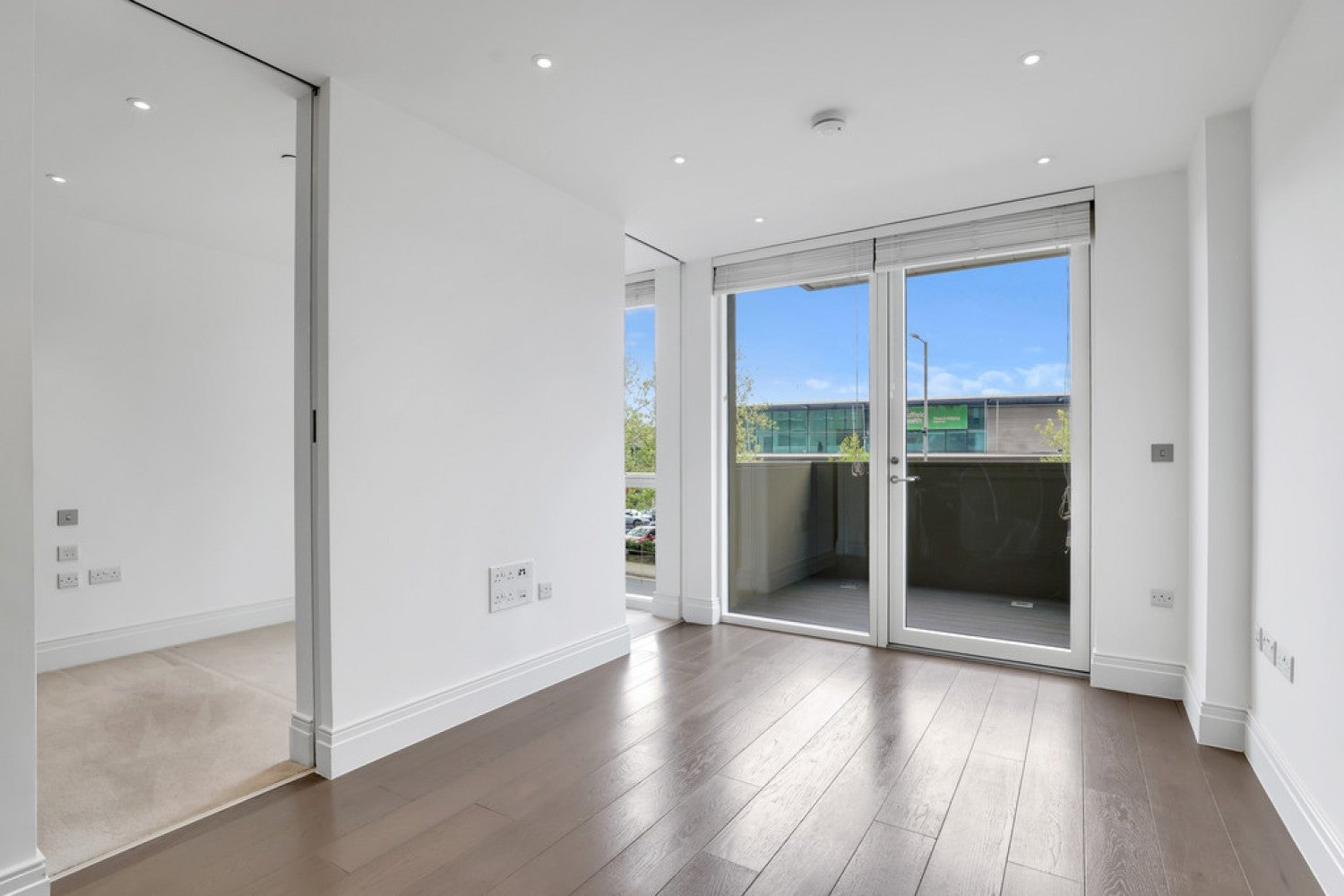 Flat Sopwith Way in Greater London