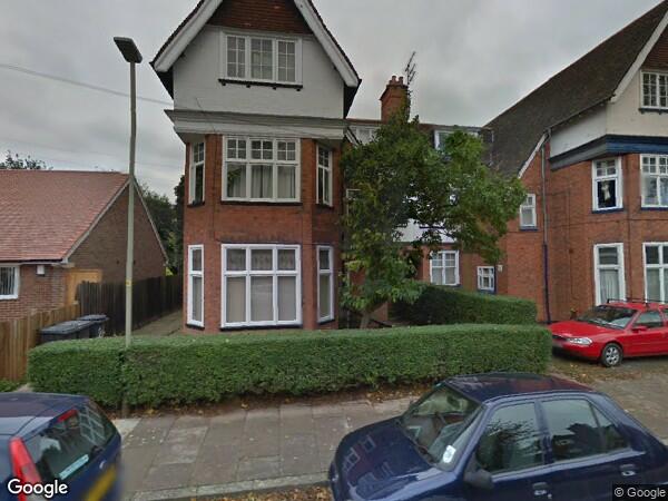 Flat Stoneygate Avenue in Leicester