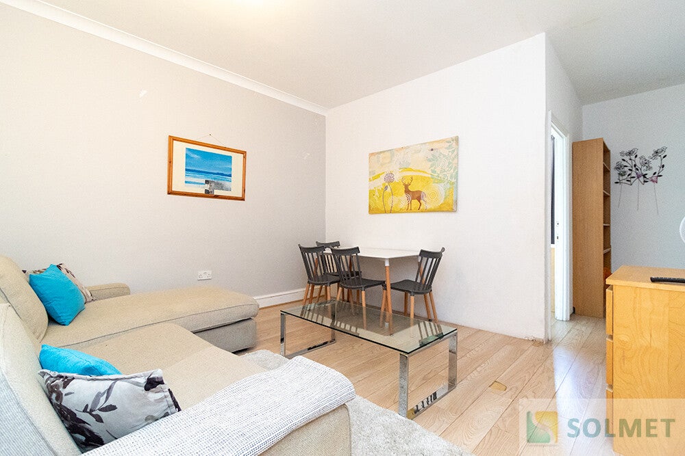 Flat Westbourne Terrace in City of Westminster