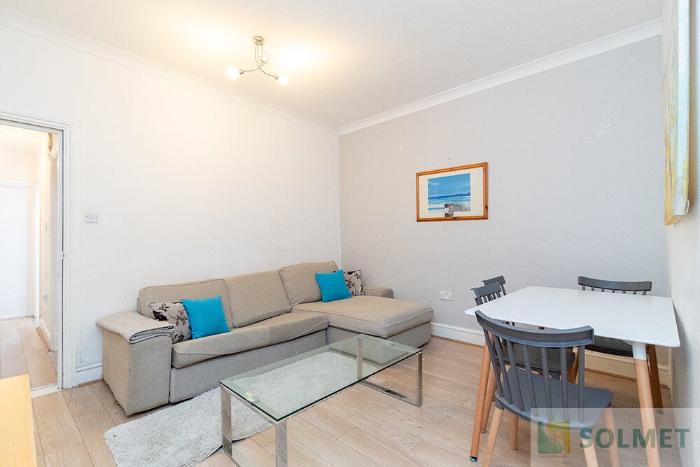 Flat Westbourne Terrace in City of Westminster