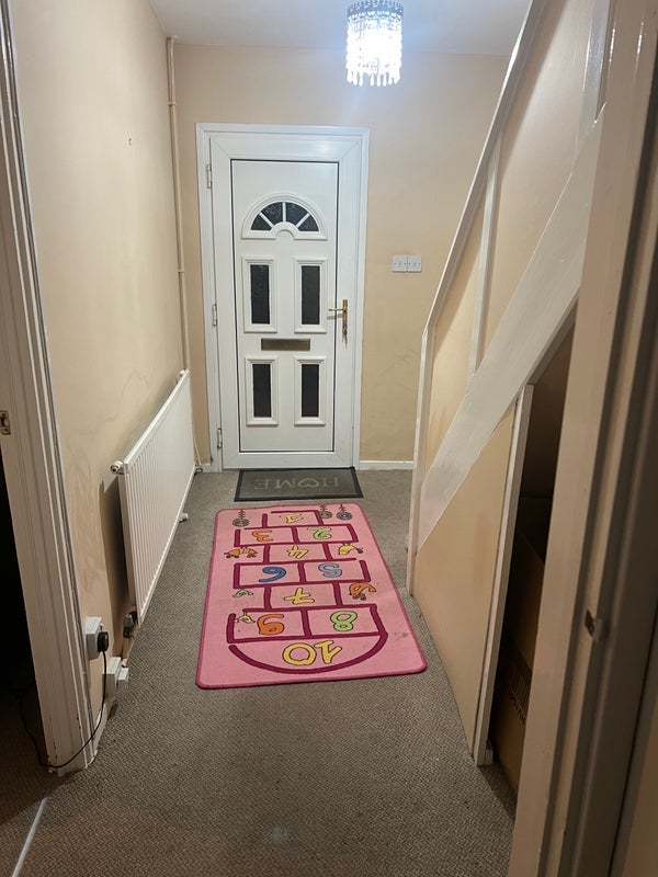 Room Astwood Close in Nottingham