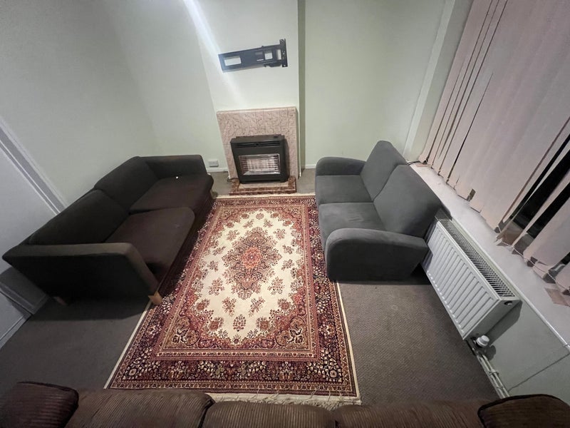 Room Astwood Close in Nottingham