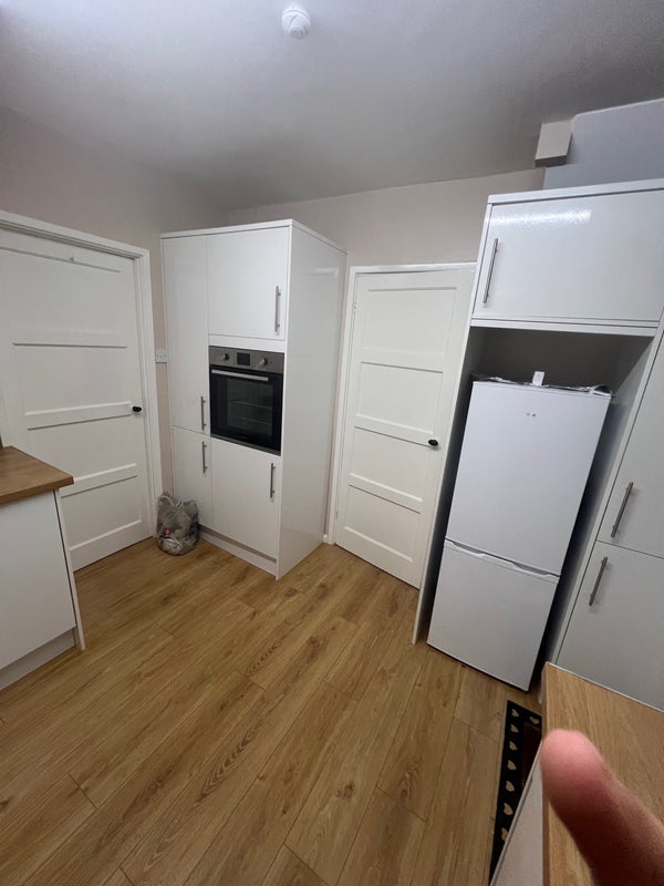 Room Astwood Close in Nottingham
