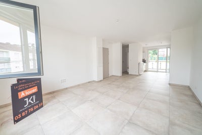 Flat Rue Georges Ducrocq in Metz