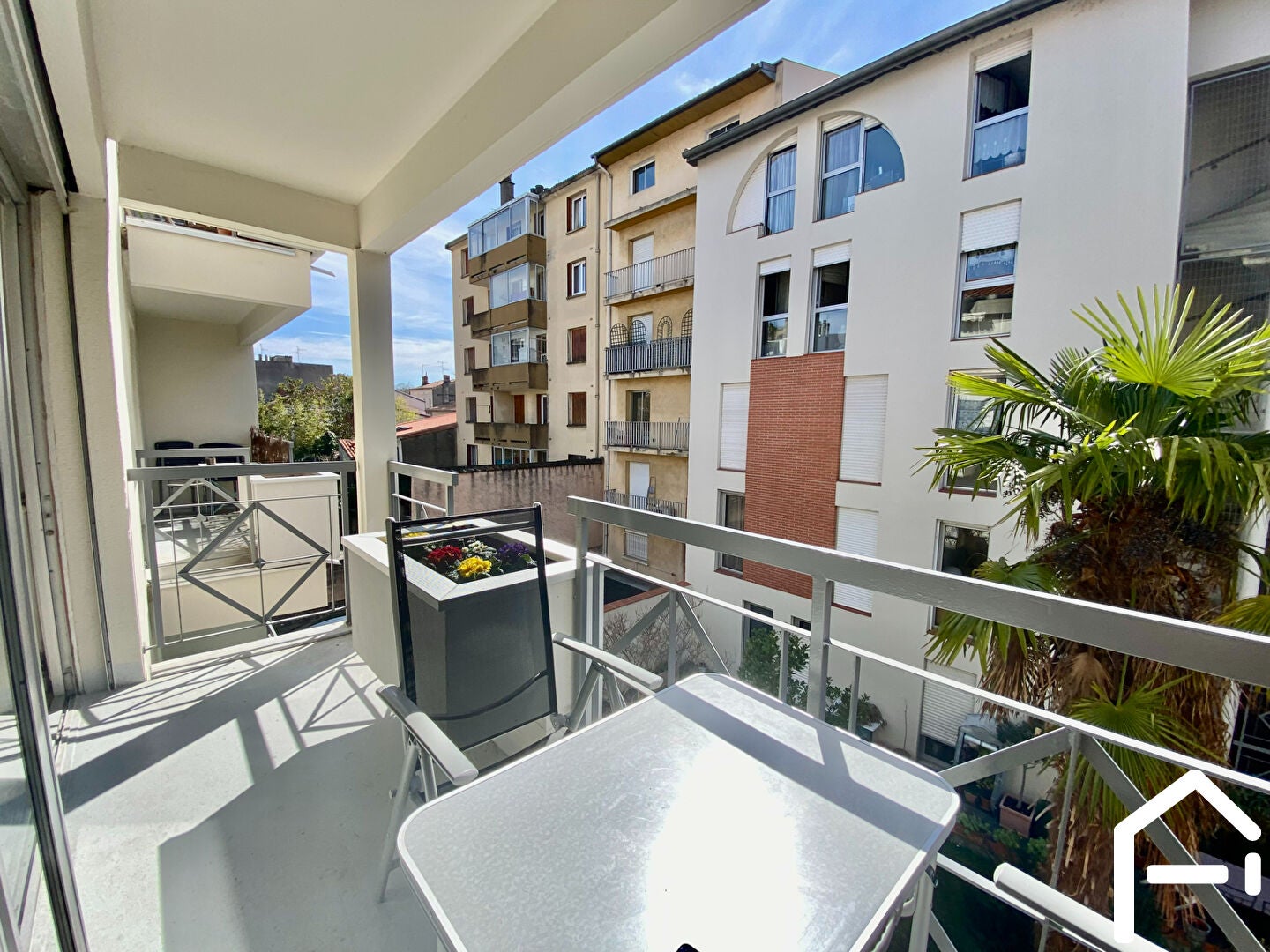 Flat Rue Monplaisir in Toulouse