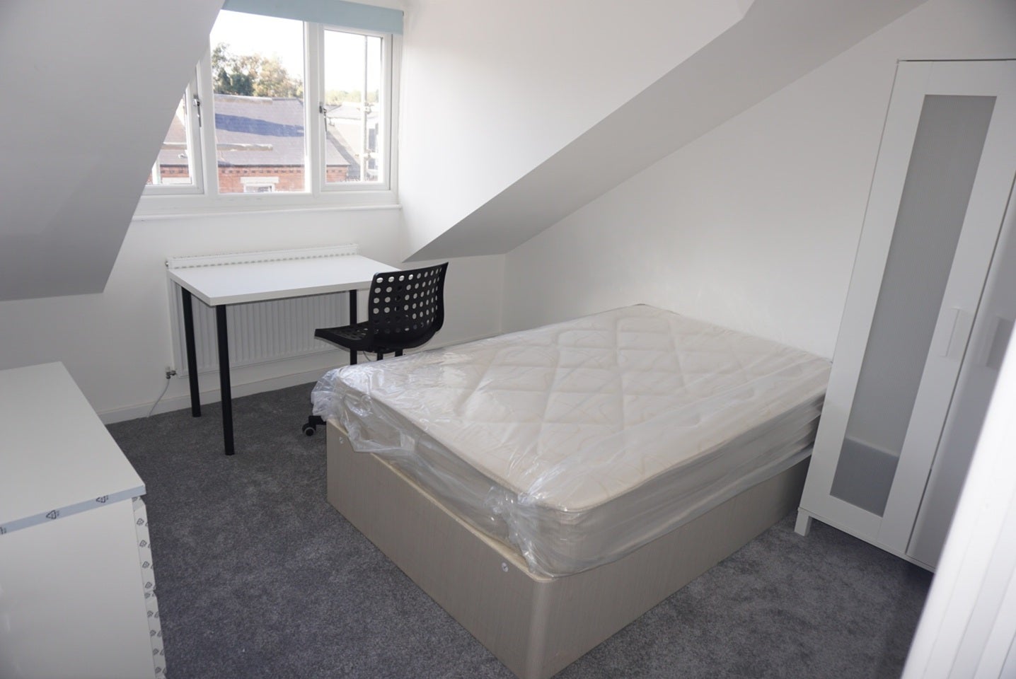 Room Teignmouth Road in Birmingham