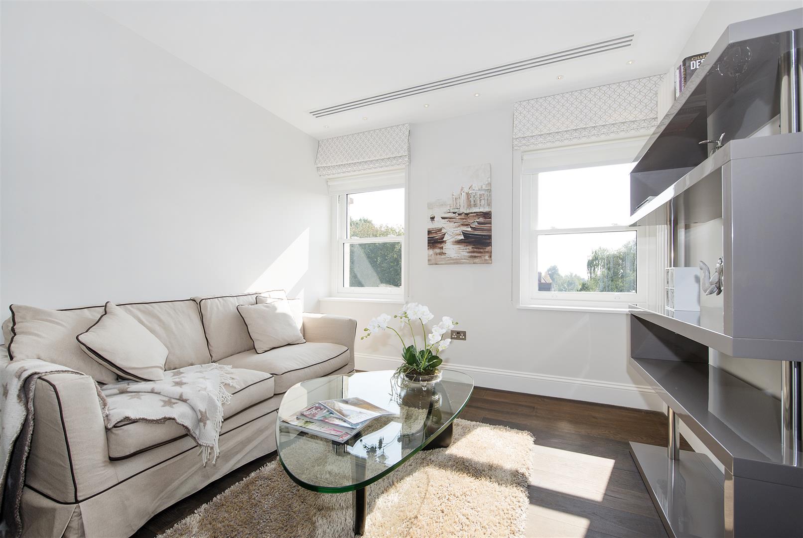 Flat Arkwright Road in Greater London
