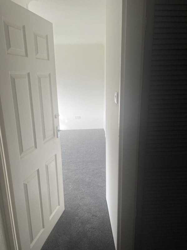 Room Grasmere Avenue in Warrington