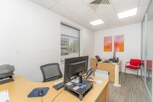 Flat Kinetic Crescent in Greater London