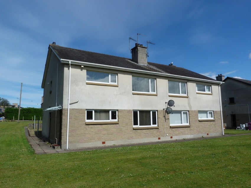 Flat Pluscarden Road in Elgin