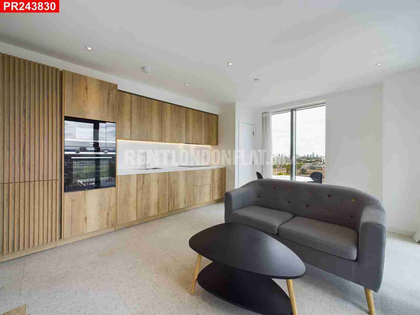 Flat Sidney Street in Greater London