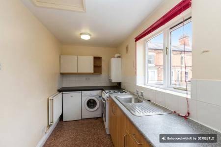 Flat St James Terrace in Leicester