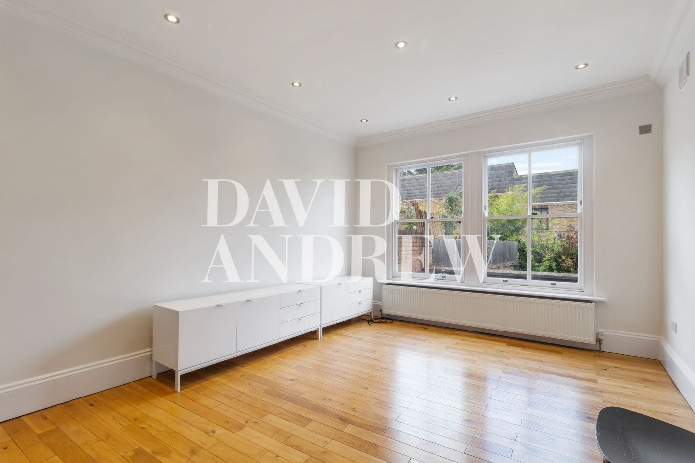 Flat Bickerton Road in Greater London