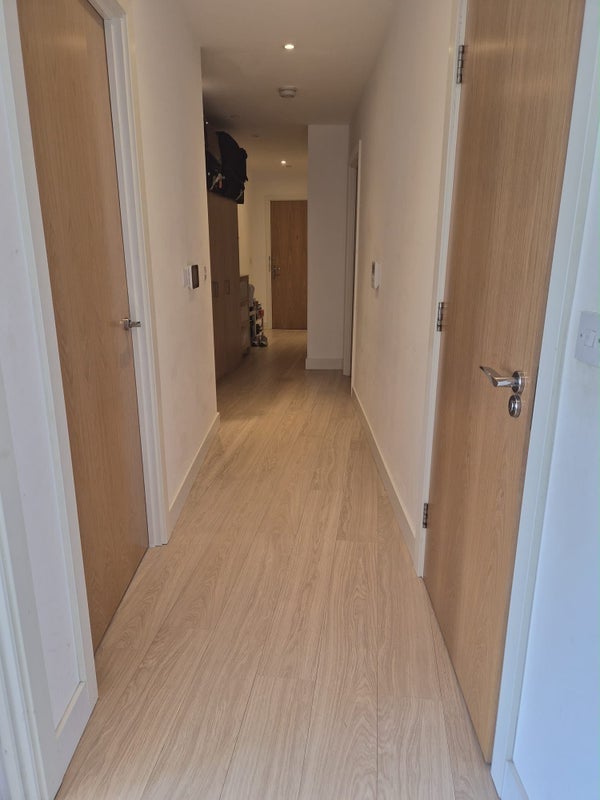 Room Cherry Orchard Road in Greater London