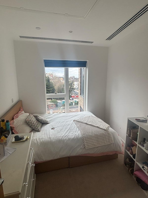 Room Cherry Orchard Road in Greater London