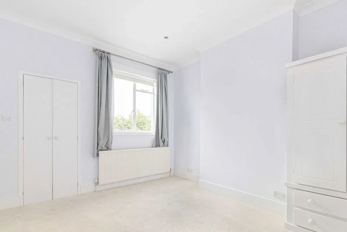 Flat St. Dunstan's Road in Greater London
