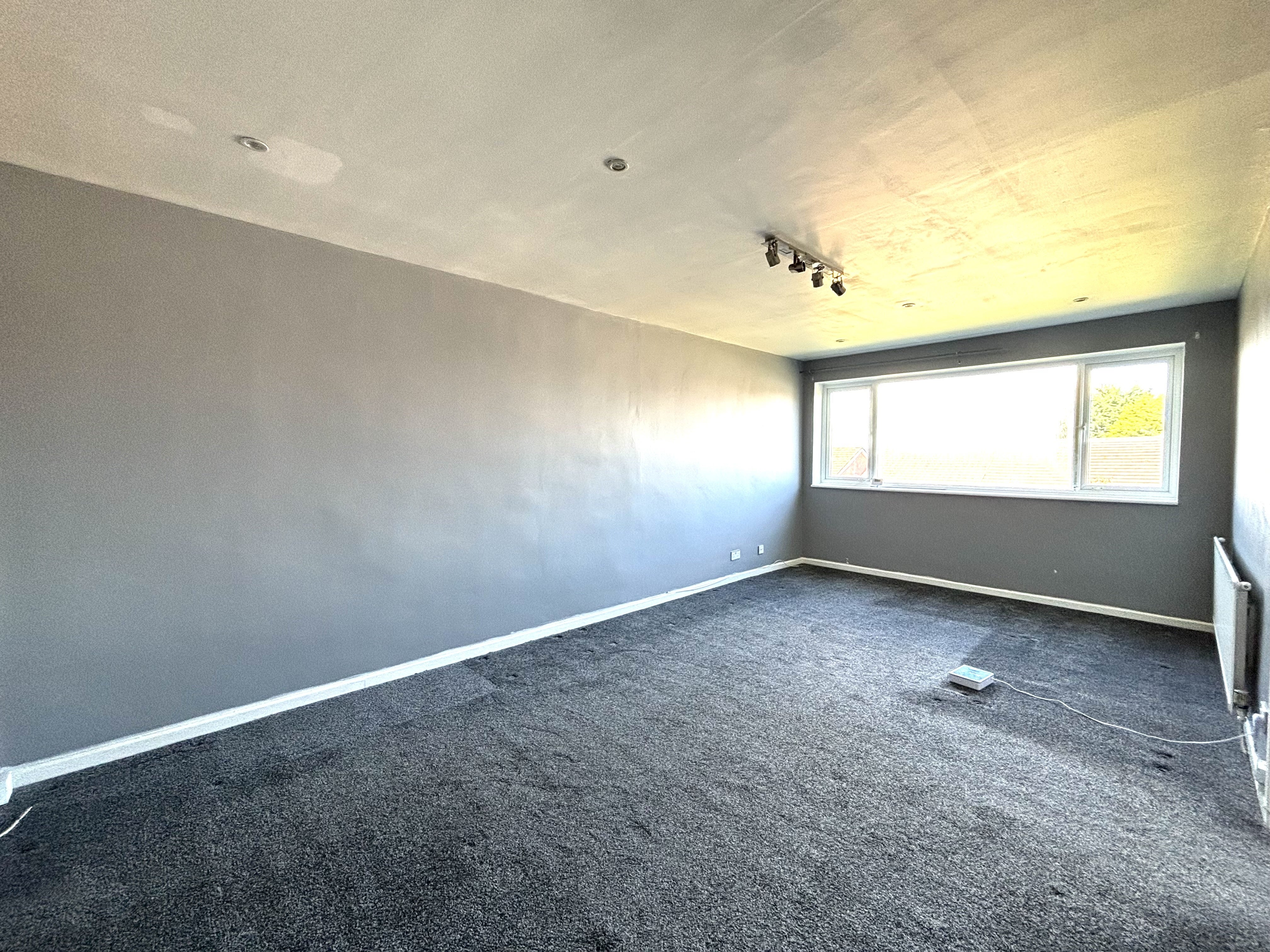 Flat Wellman Croft in Birmingham