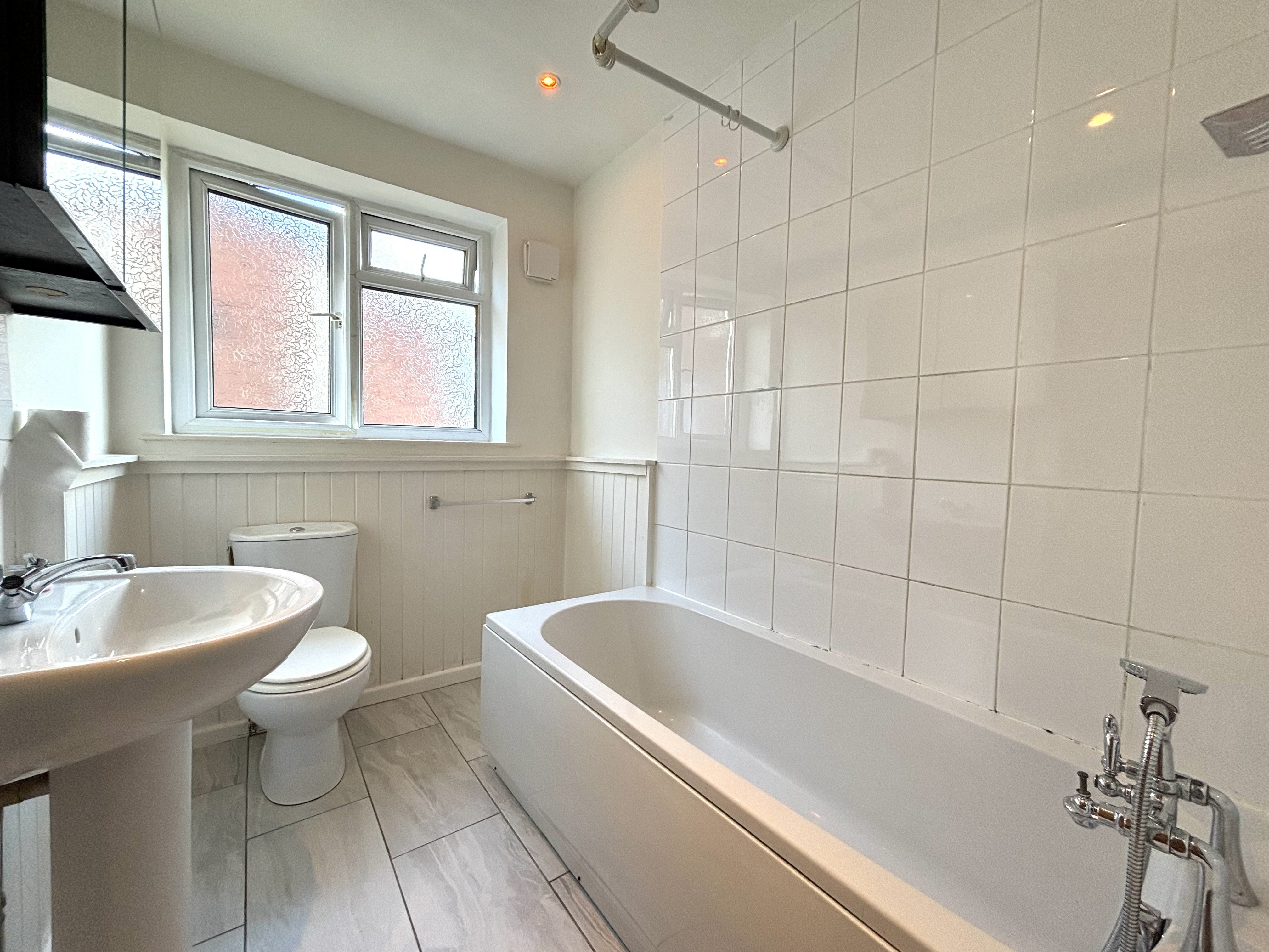 Flat Wellman Croft in Birmingham