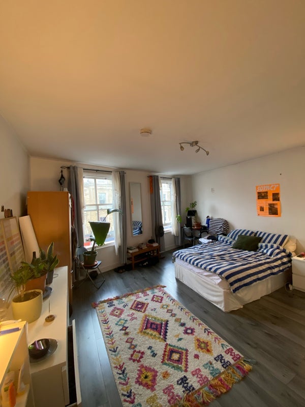 Room Bethnal Green Road in Greater London