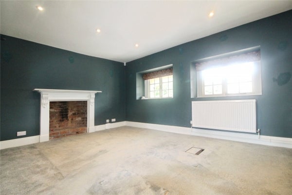 House Stalbridge Park in Stalbridge