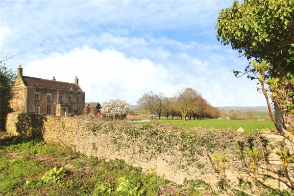 House Stalbridge Park in Stalbridge
