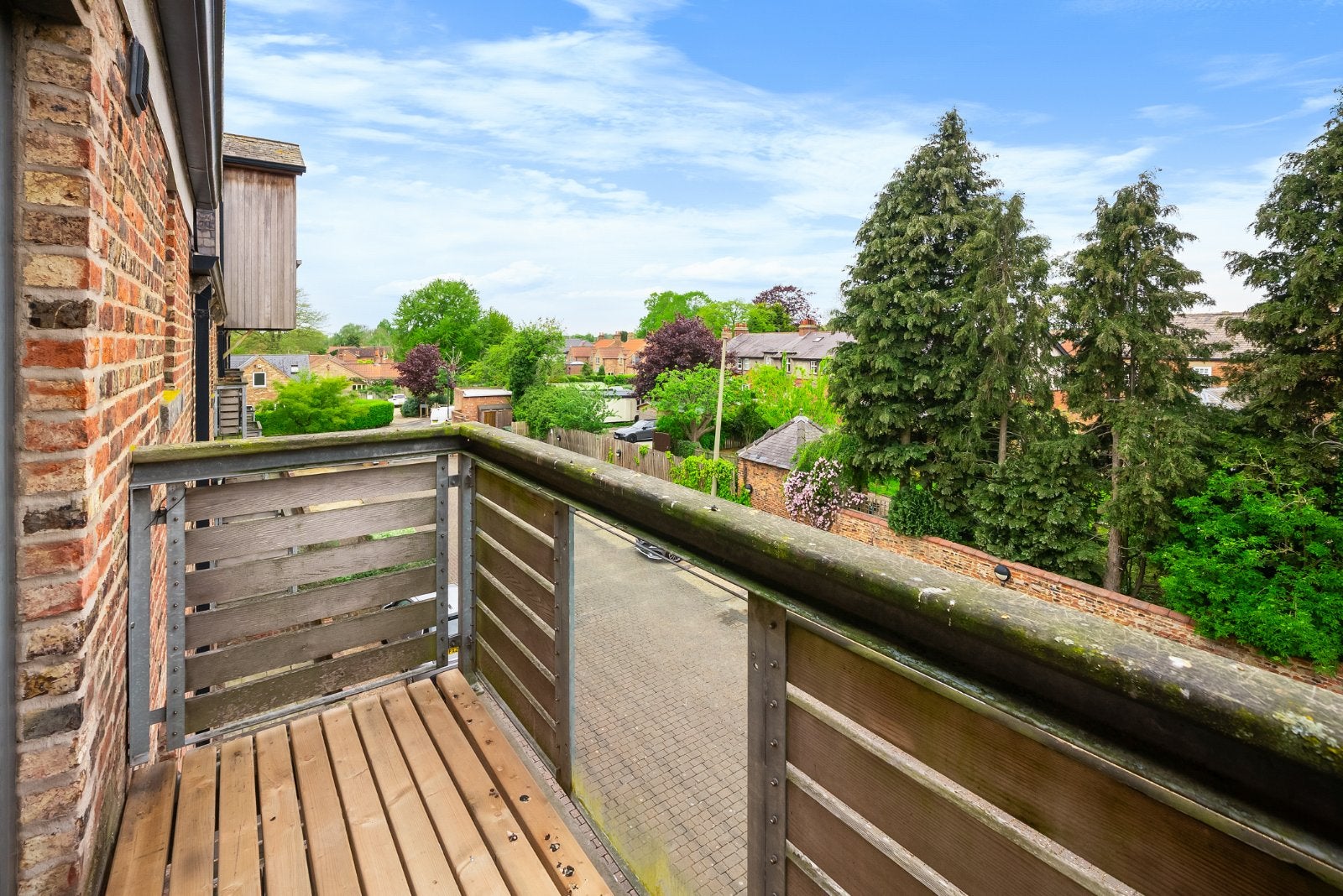 Flat Waterside in Aldborough