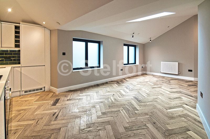 Flat Crownage Close in Greater London