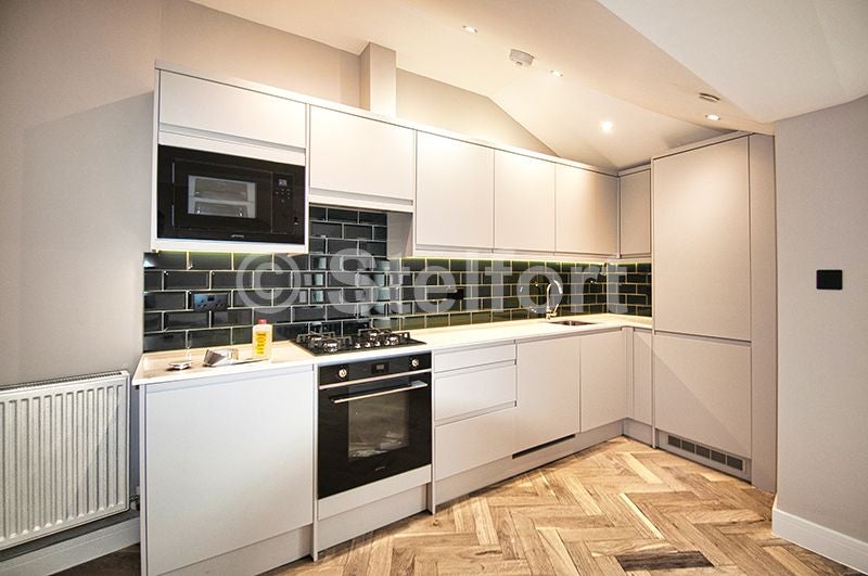 Flat Crownage Close in Greater London