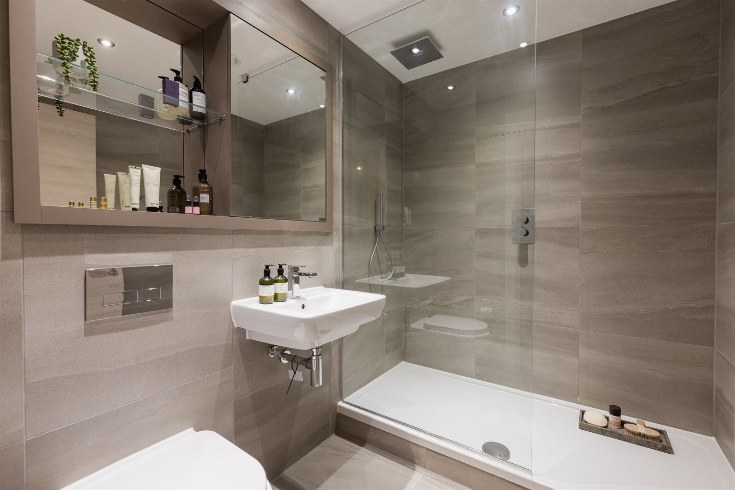 Flat McEwan Square in City of Edinburgh