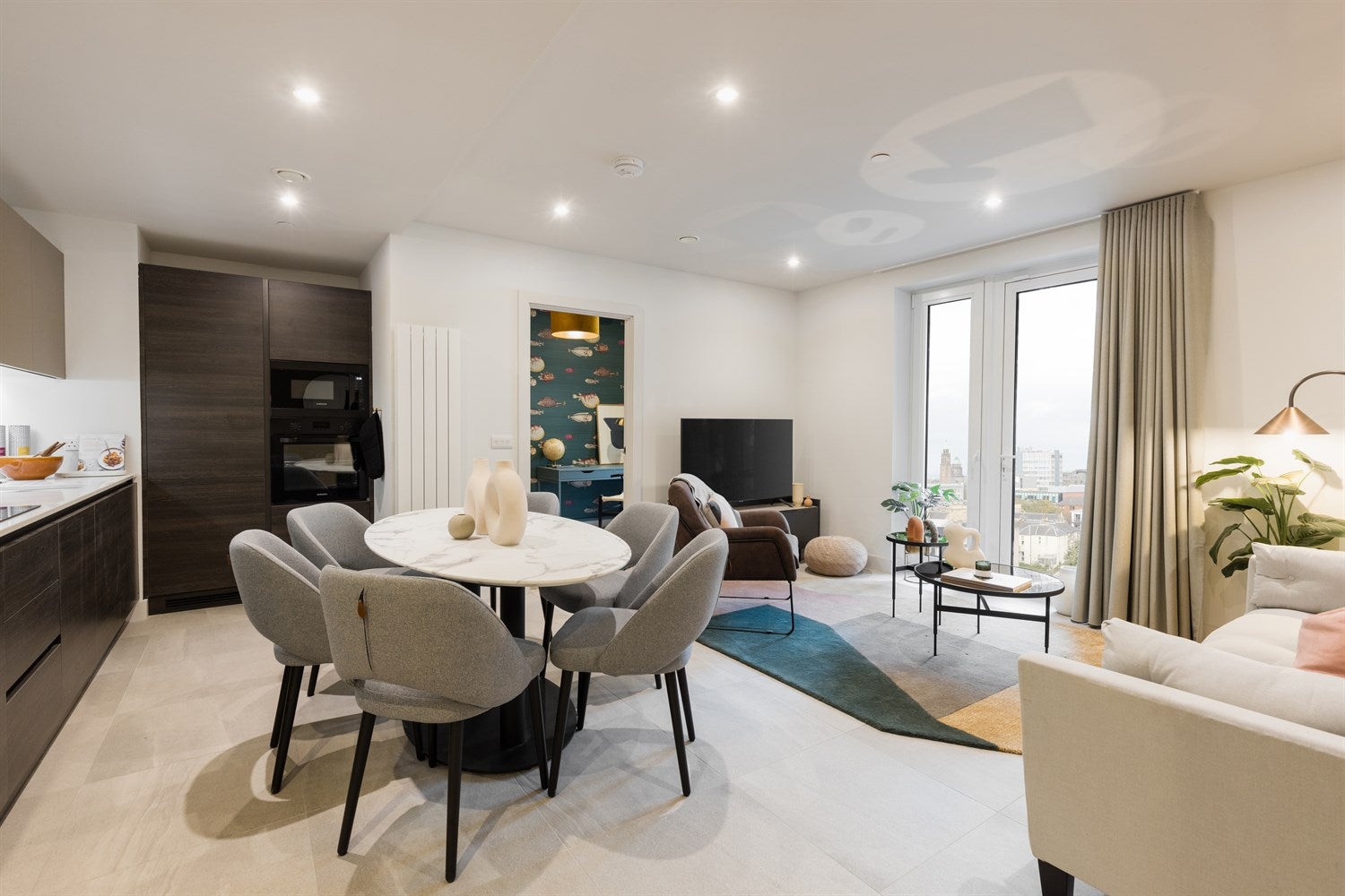 Flat McEwan Square in City of Edinburgh