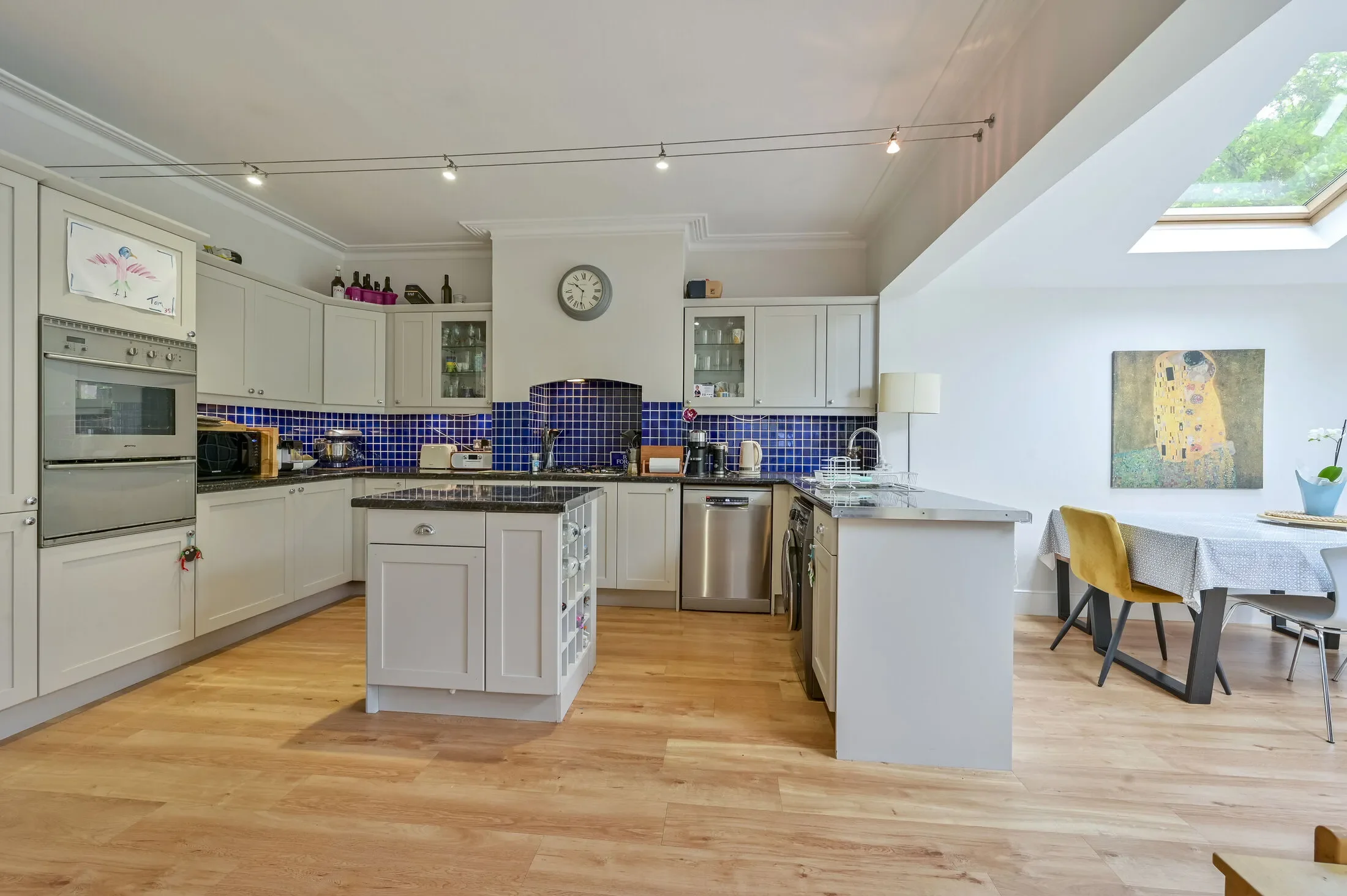 House Sandringham Avenue in Greater London