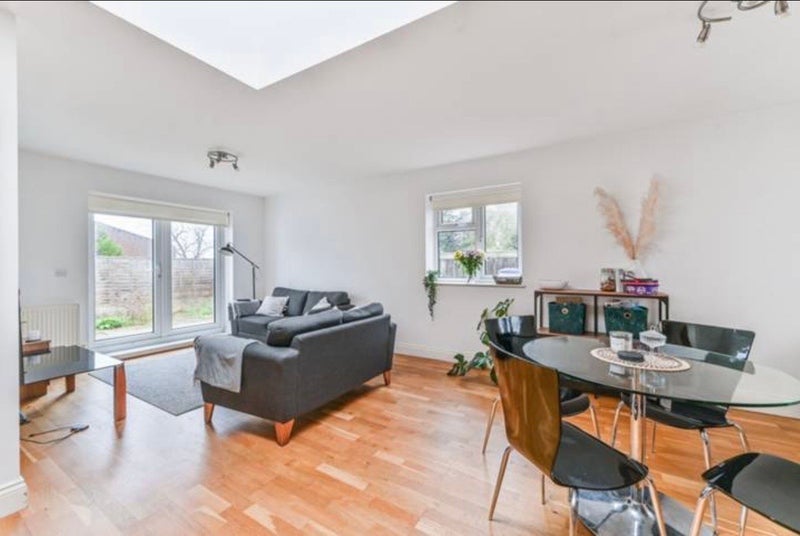 Room Central Hill in Greater London
