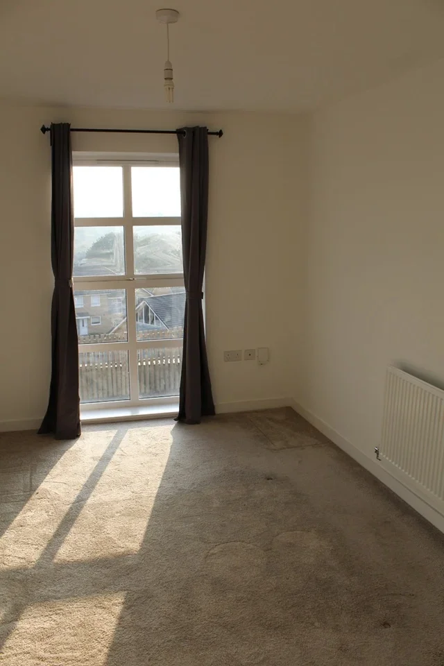 Flat Tower Court in Greater London