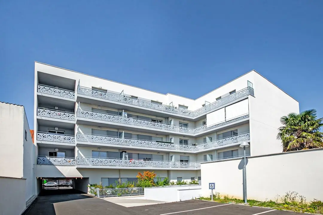 Flat Avenue Henri Barbusse in Bobigny