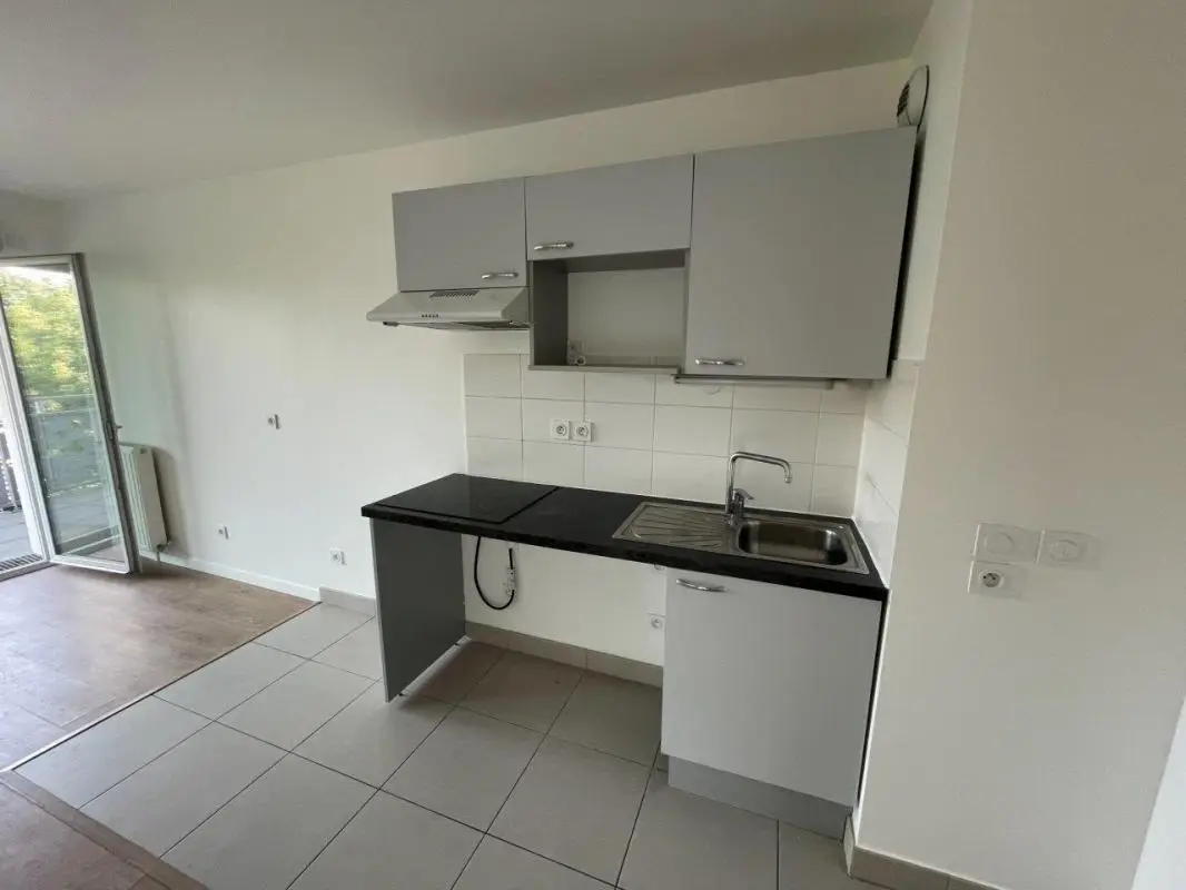 Flat Avenue Henri Barbusse in Bobigny