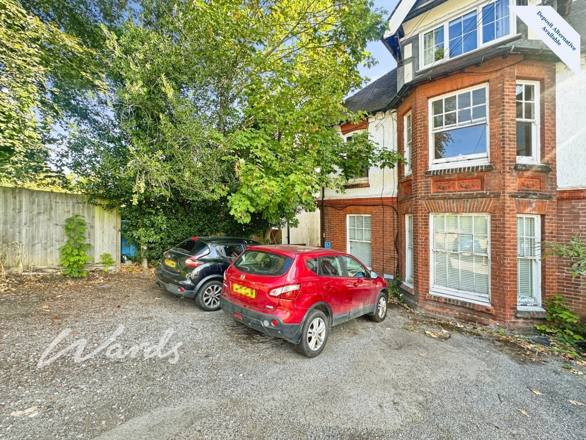 Flat Buckland Road in Maidstone
