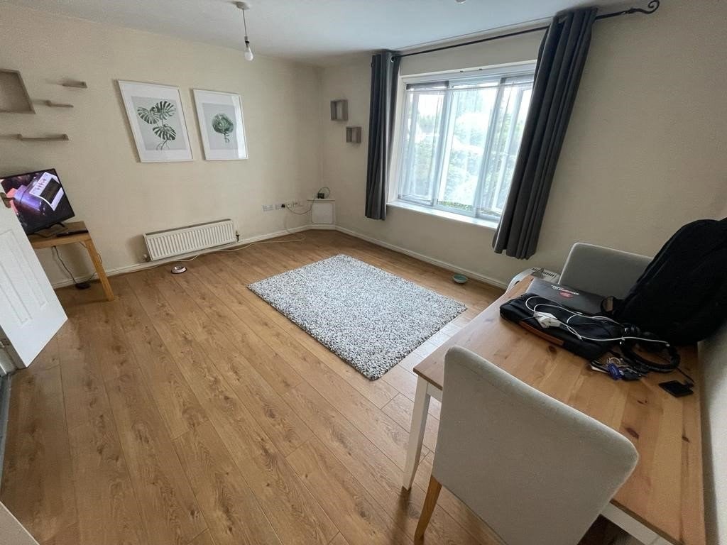 Flat Astor Road in Salford
