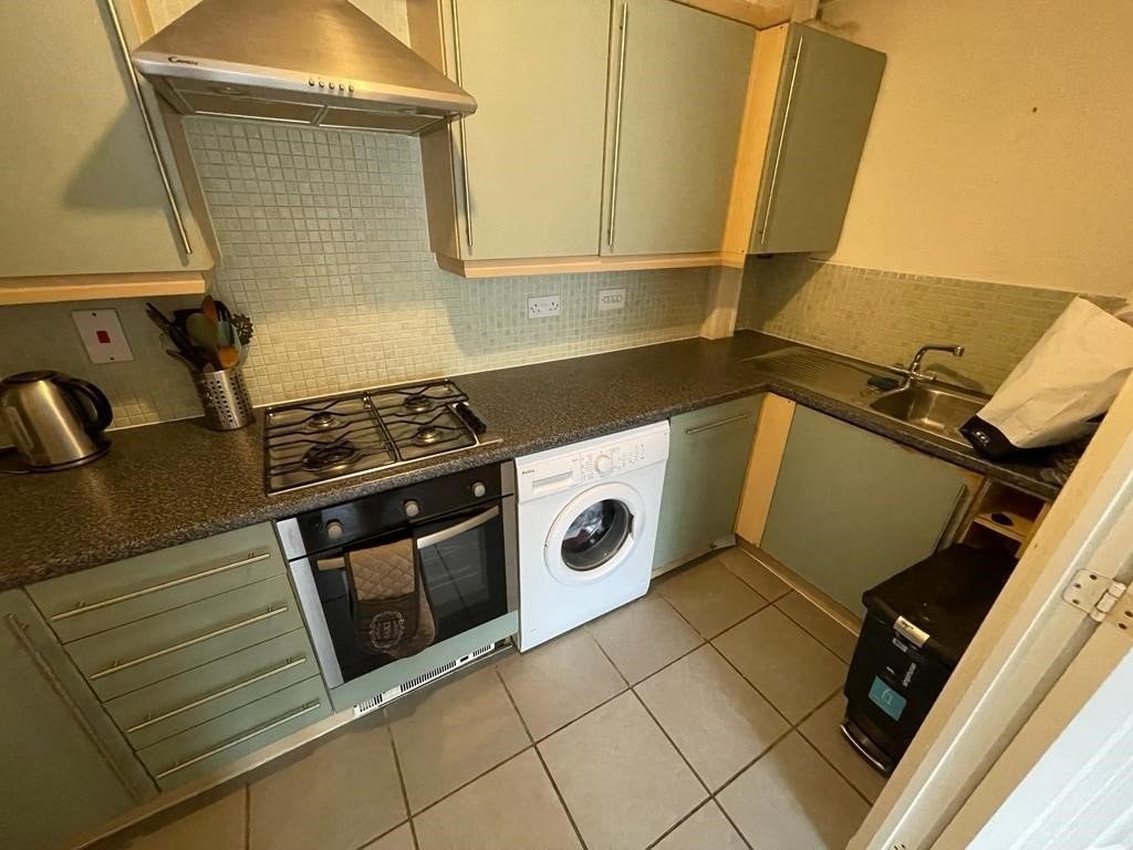 Flat Astor Road in Salford