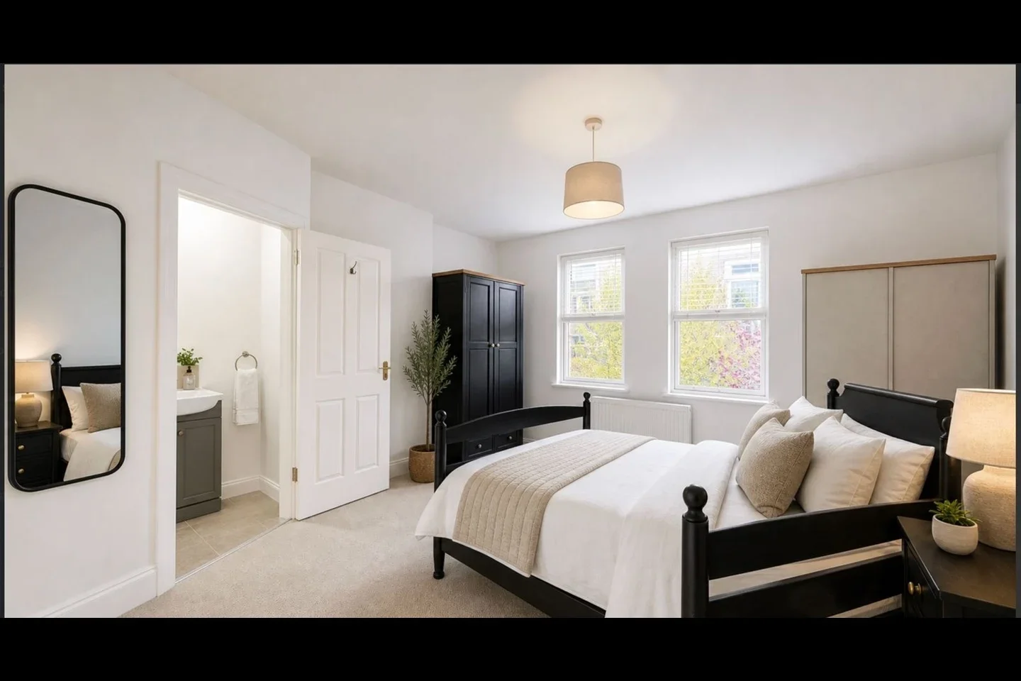 Room Cumberland Road in Bristol