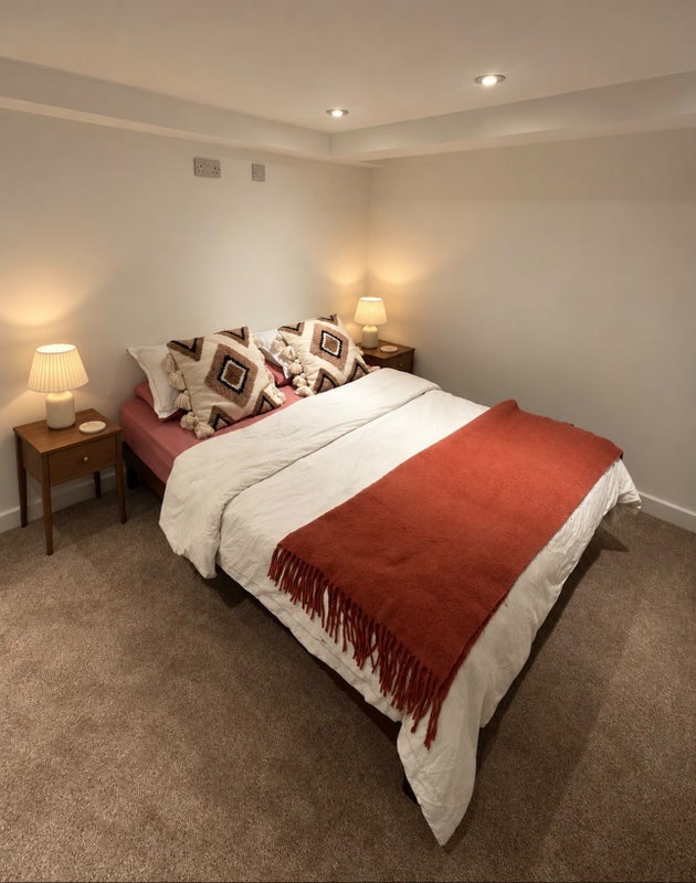 Flat Frenchay Close in Bristol