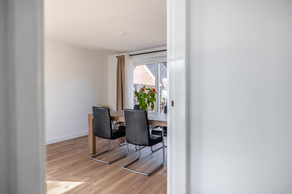 Twee-onder-één-kap te koop: Heemskerkstraat 84, Veendam