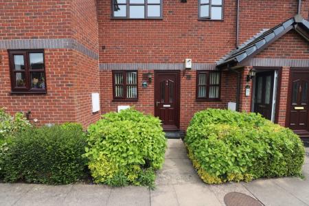 Flat Bucknall Road in Stoke-on-Trent