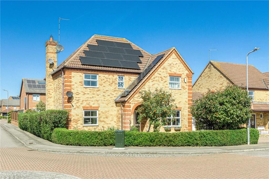House Battalion Drive in Wootton