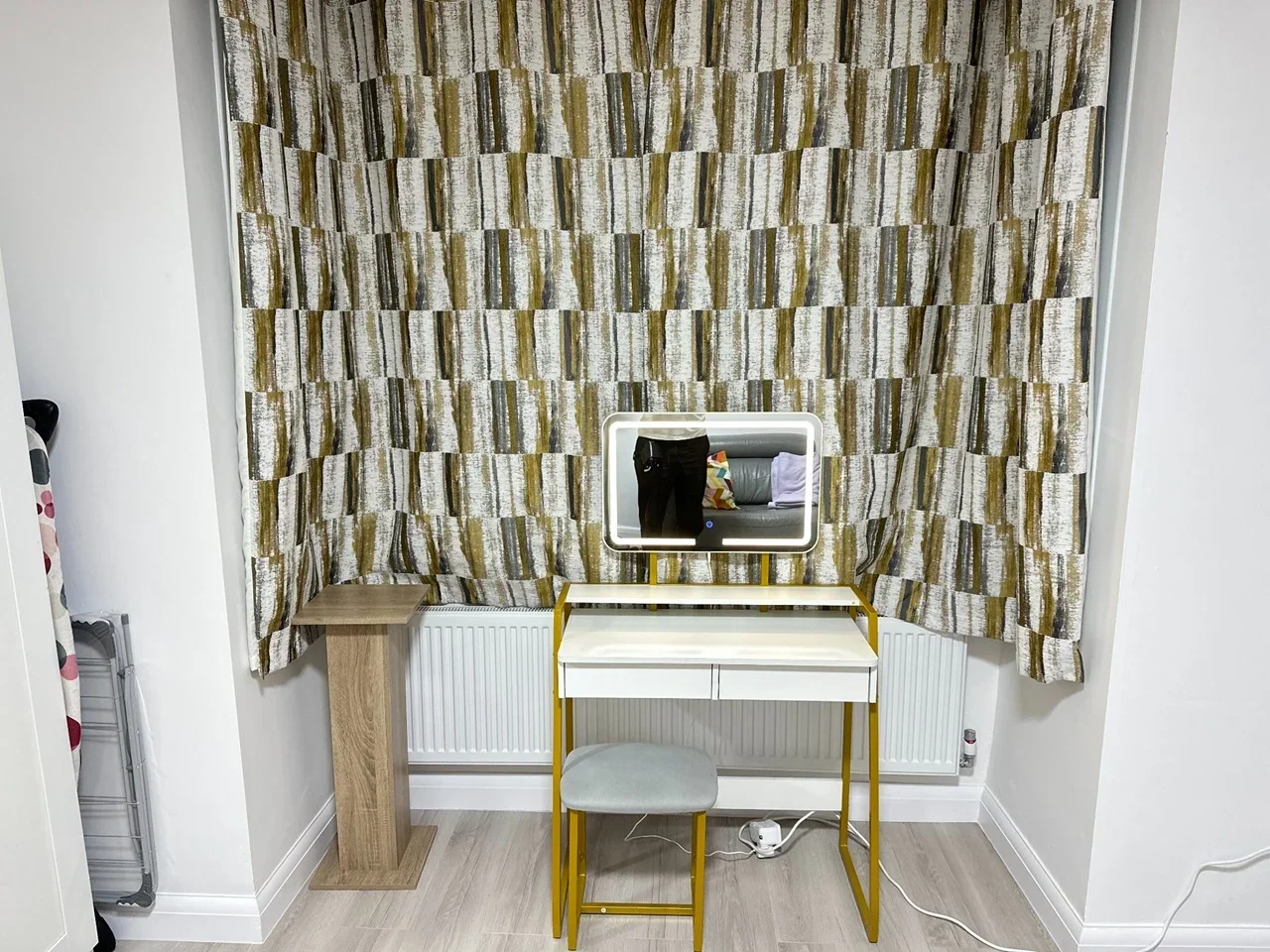 Room Botwell Lane in Greater London