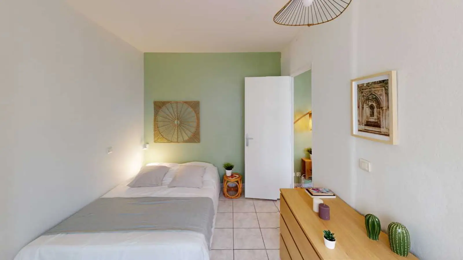 Flat Rue du Jardin Public in Bordeaux