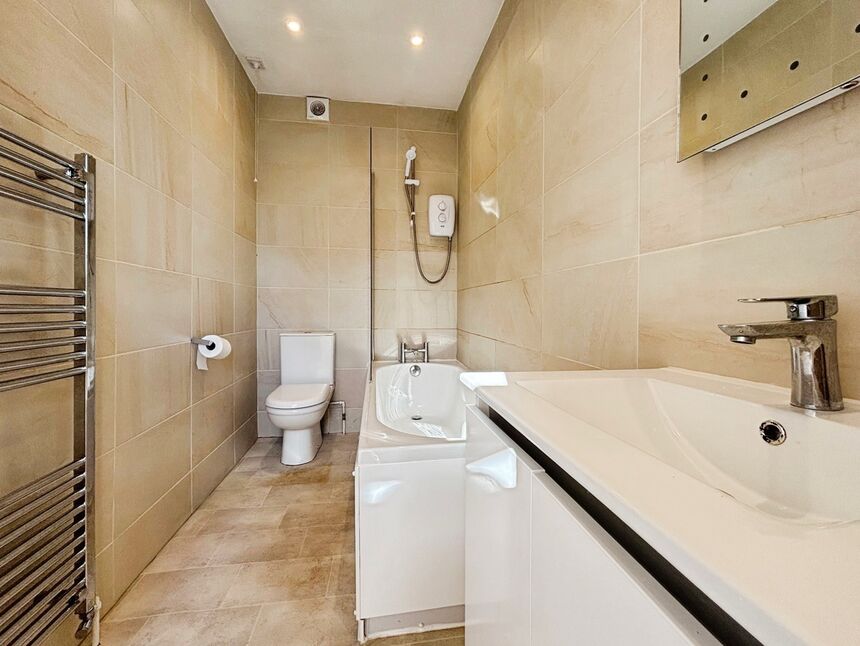 Flat Rock Villa Road in Tunbridge Wells