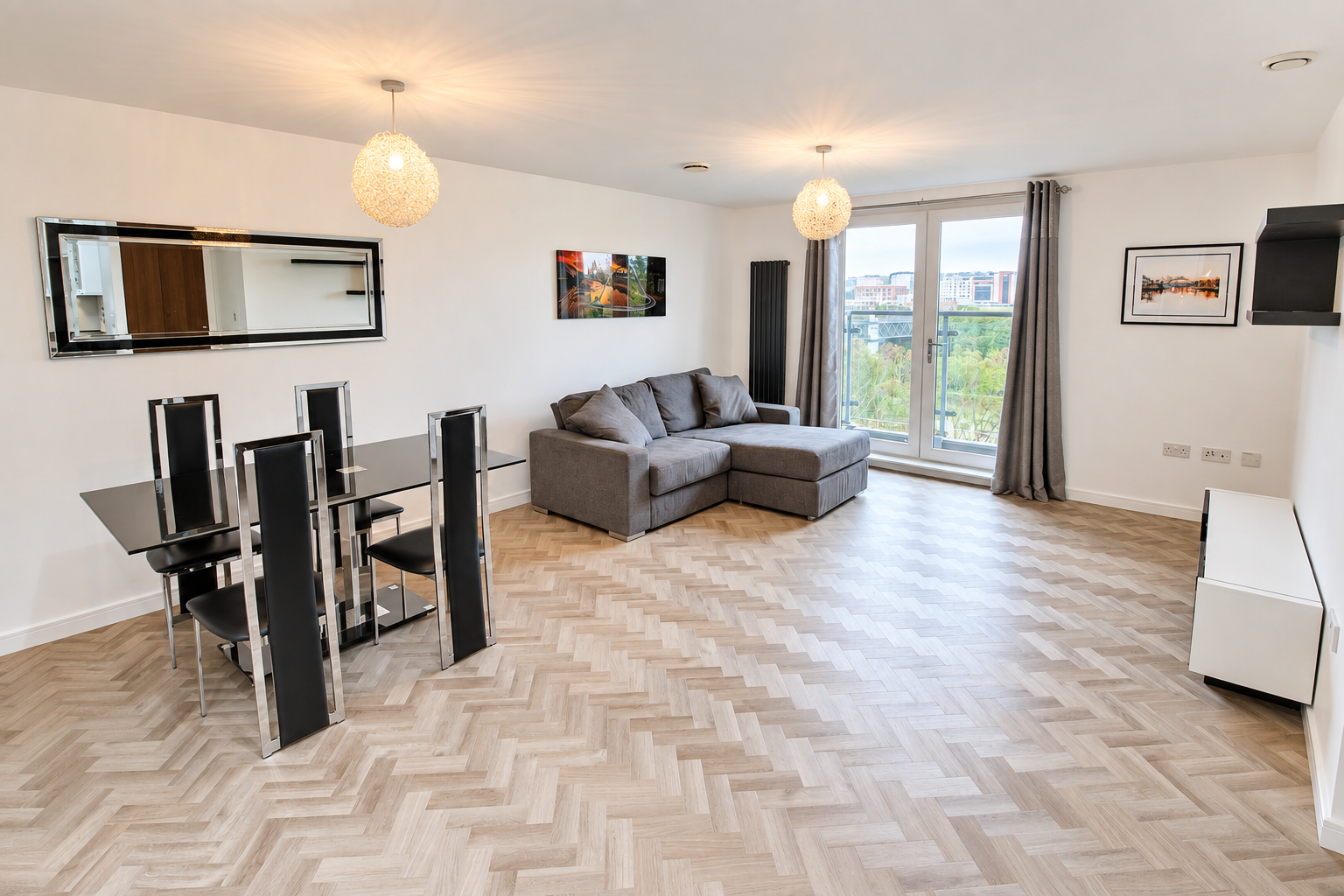 Flat Brinkburn Court in Newcastle upon Tyne